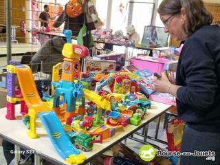 Photo de la bourse aux jouets bourse aux jouets et puericulture