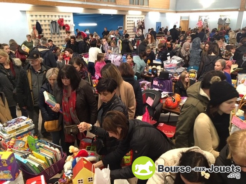 Bourse de puériculture, jouets