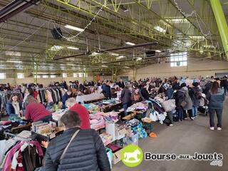 Bourse aux vêtements, matériel de puériculture et jouets