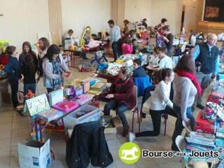 Photo de la bourse aux jouets Foire aux jouets, vêtements enfants et puériculture